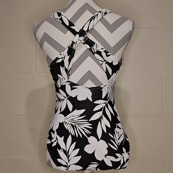 Lands' End Women's One-piece Swimsuit Size Medium Hawaiian Black White. - Picture 3 of 14